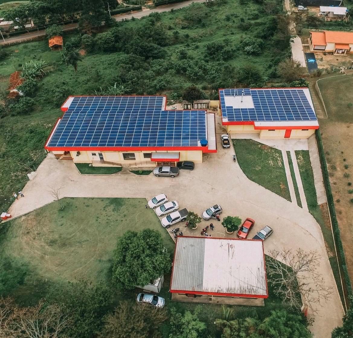 Vista aérea da fábrica parceira em Paty do Alferes